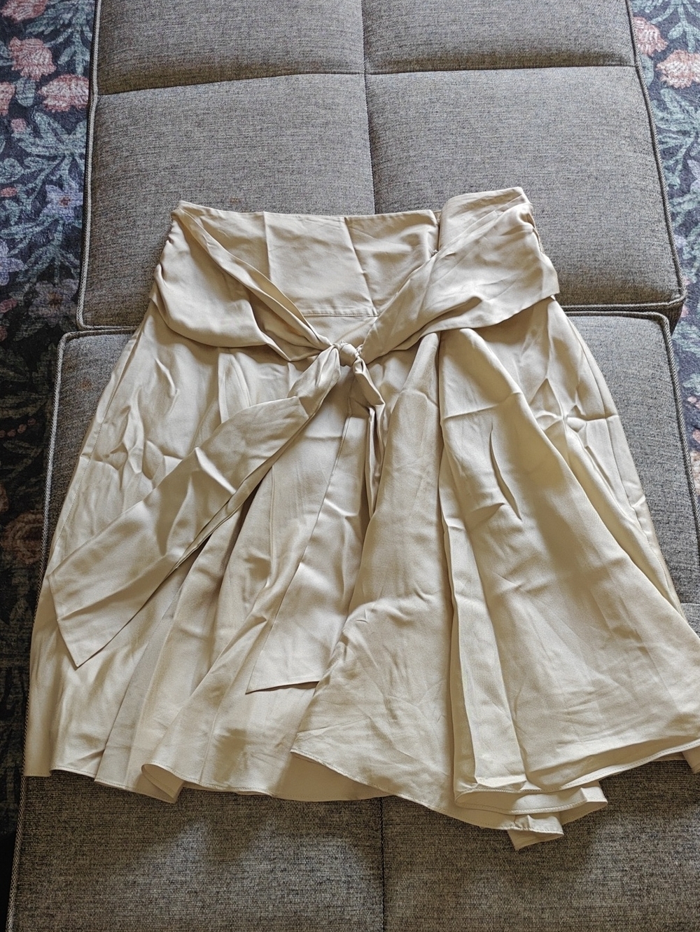 Club Monaco Cream Tie-Waist Circle Skirt